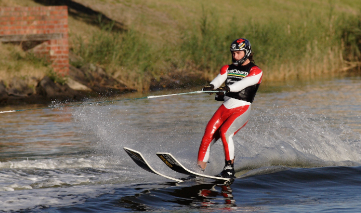 General Rules of Playing Water Skiing